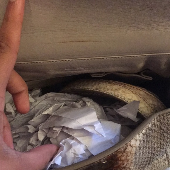 Exotic snakeskin ferragamo Sofia bag - Picture 5 of 6